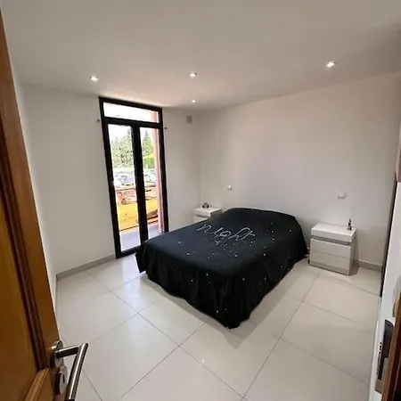 L'elegance De La Pierre * Fourques (Gard)