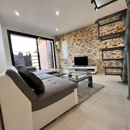 Apartament L'elegance De La Pierre Fourques (Gard)